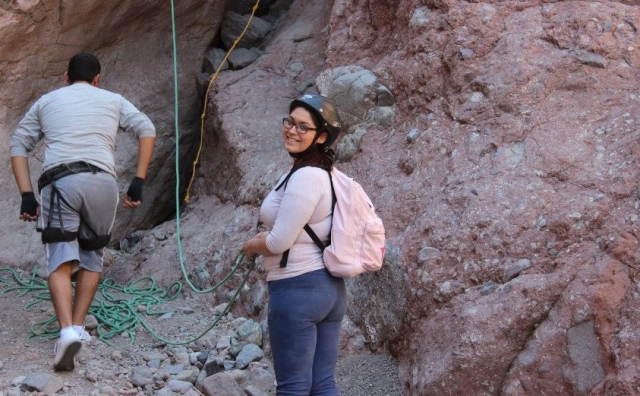  Rappelling as a team 